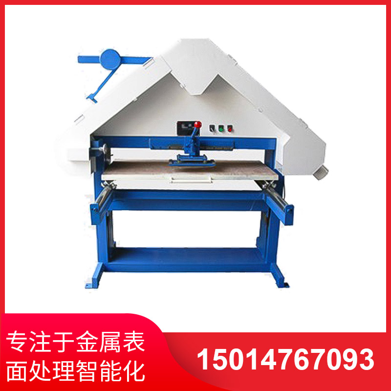 滑(hua)軌式三角拉絲(si)機